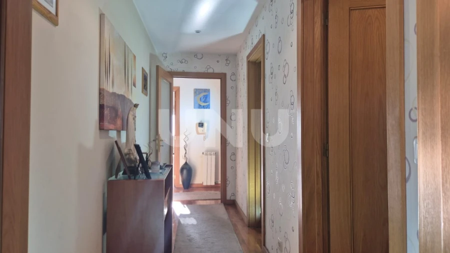 Apartamento T2 para Venda em Mozelos Foto 10