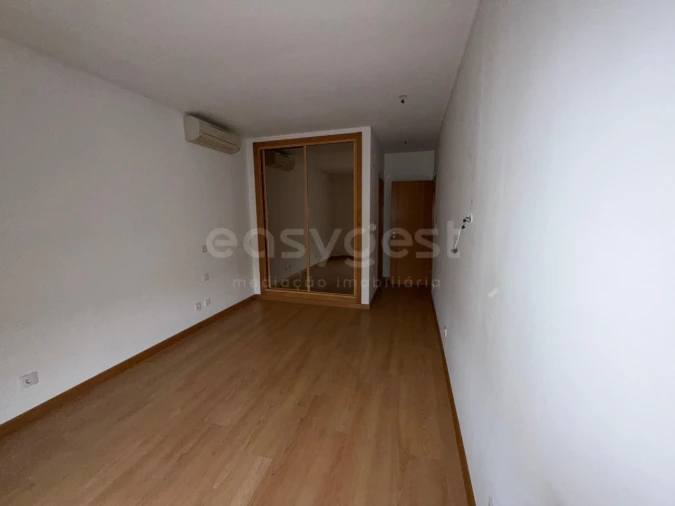 Apartamento T3 para Venda em Odivelas Foto 13
