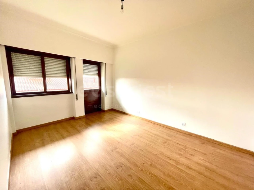 Apartamento T3 para Venda em Guarda Foto 14