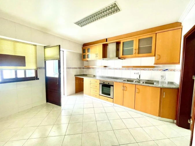 Apartamento T3 para Venda em Guarda Foto 1