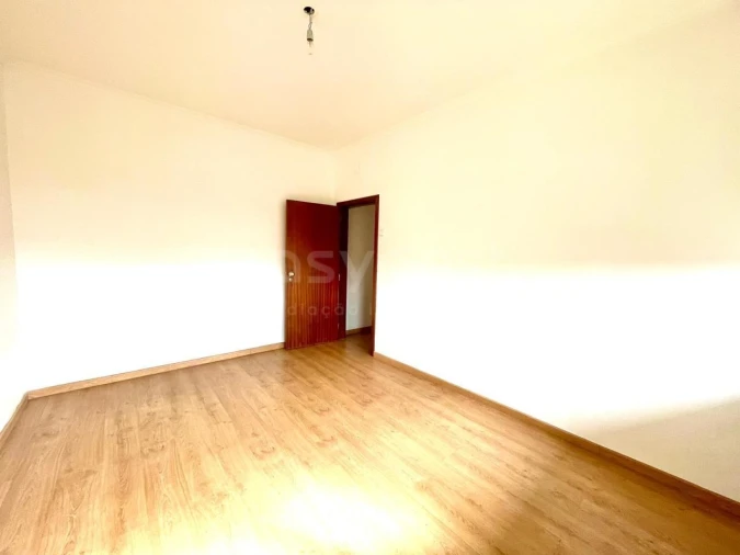 Apartamento T3 para Venda em Guarda Foto 13