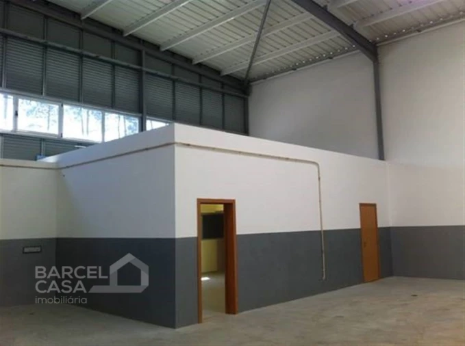 Armazém para Arrendamento em Varzea Foto 3