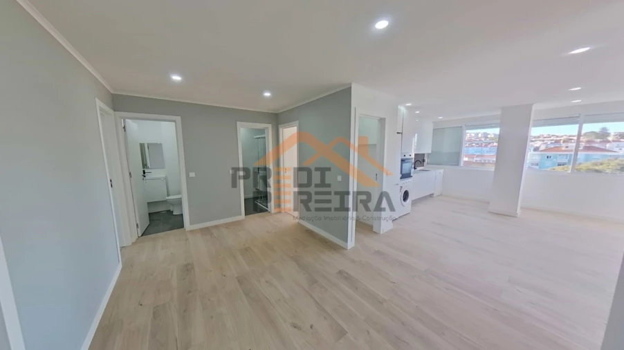 Apartamento T4 para Venda em Águas Livres Foto 8