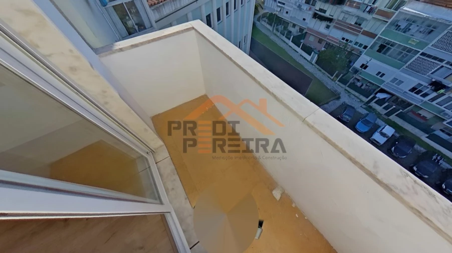 Apartamento T4 para Venda em Águas Livres Foto 23