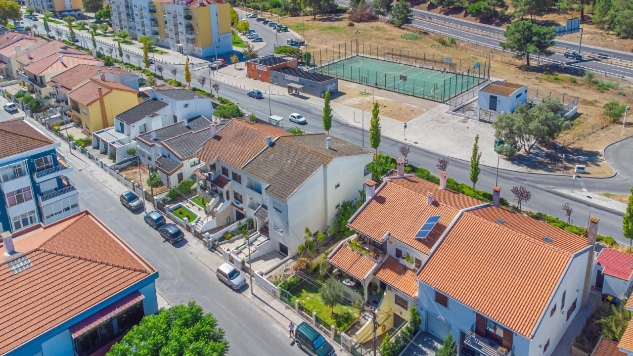 Garagem para Venda em Santo Antonio da Charneca Foto 16