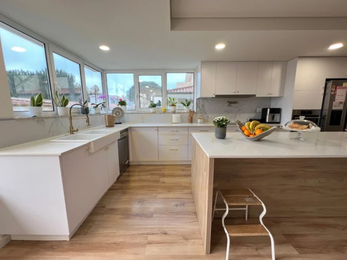 Moradia T4 para Venda em Arvore Foto 11