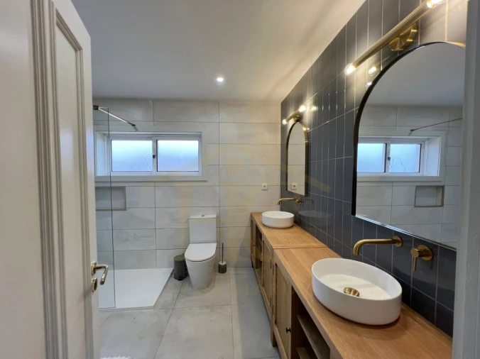 Moradia T4 para Venda em Arvore Foto 23