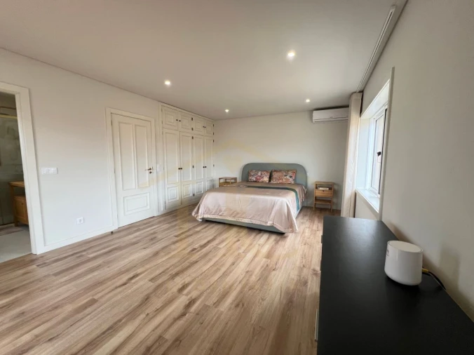 Moradia T4 para Venda em Arvore Foto 26