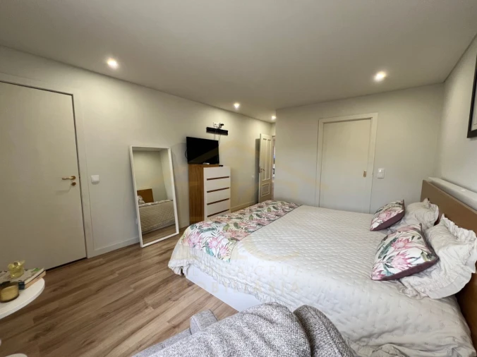 Moradia T4 para Venda em Arvore Foto 31