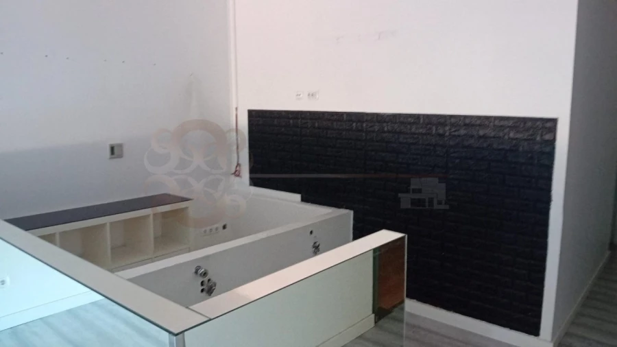 Loja para Arrendamento em Charneca de Caparica e Sobreda Foto 3