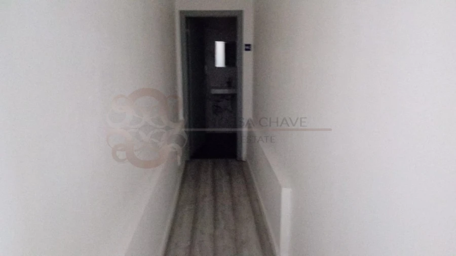 Loja para Arrendamento em Charneca de Caparica e Sobreda Foto 4