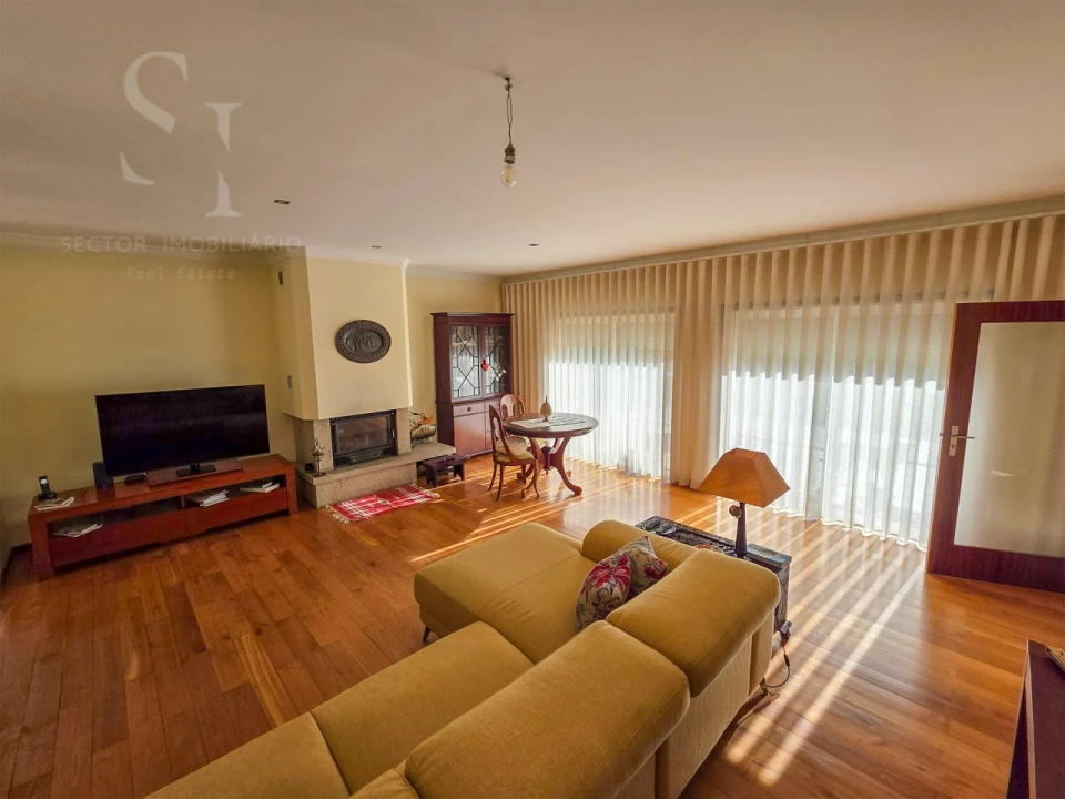 Moradia T4 para Venda em Paços de Ferreira Foto 7