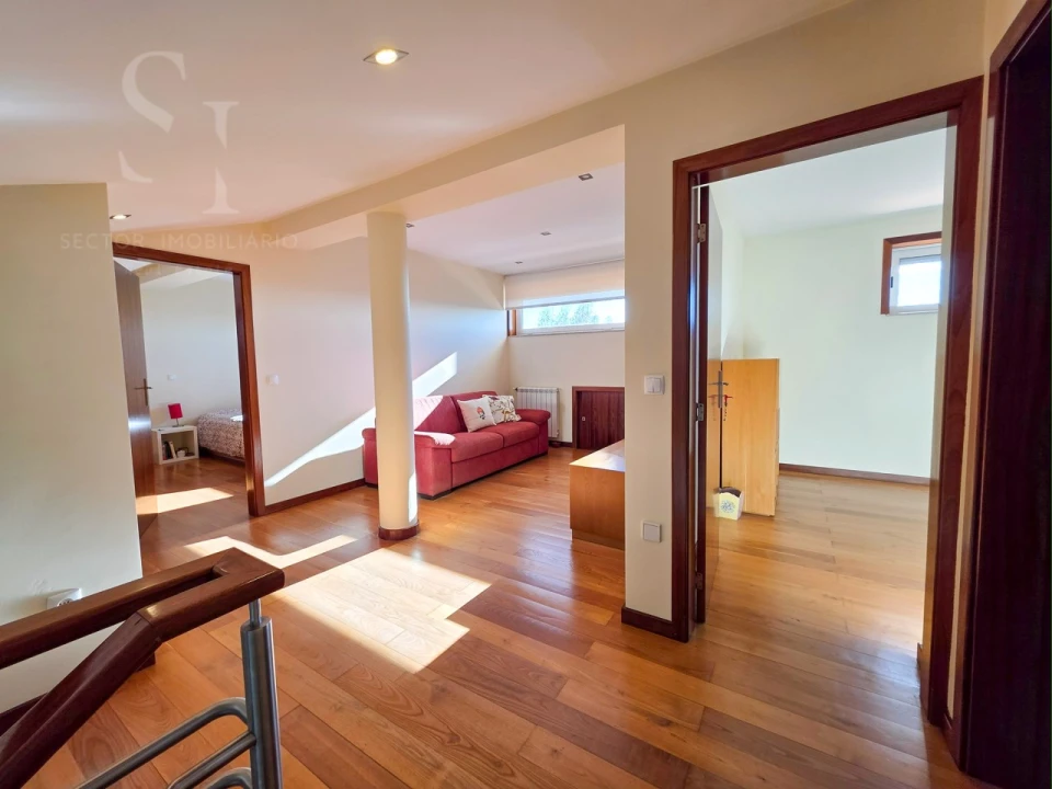 Moradia T4 para Venda em Paços de Ferreira Foto 16