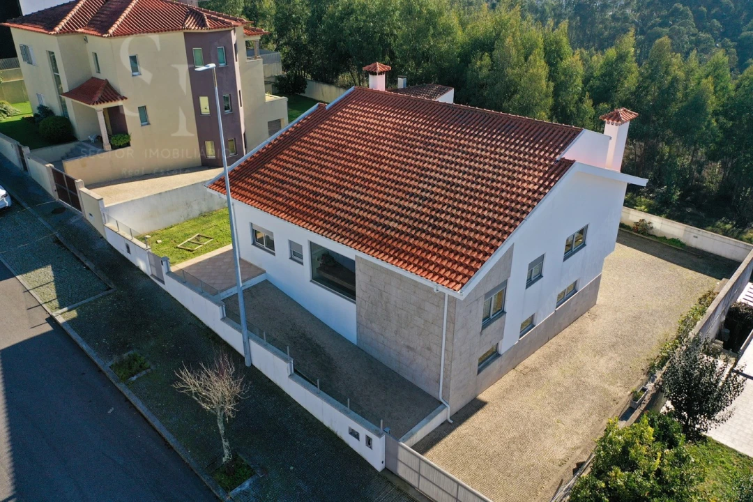 Moradia T4 para Venda em Paços de Ferreira Foto 23