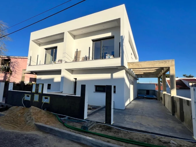 Moradia T2 para Venda em Fernao Ferro Foto 3