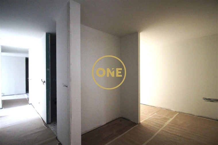 Apartamento T3 para Venda em Vila Nova de Famalicão e Calendário Foto 10