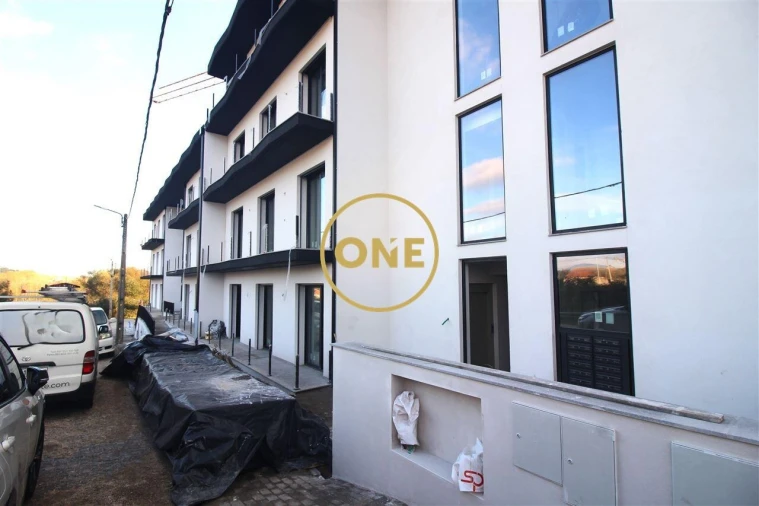 Apartamento T3 para Venda em Vila Nova de Famalicão e Calendário Foto 2