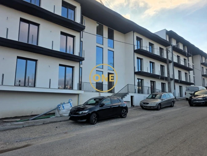 Apartamento T3 para Venda em Vila Nova de Famalicão e Calendário Foto 1