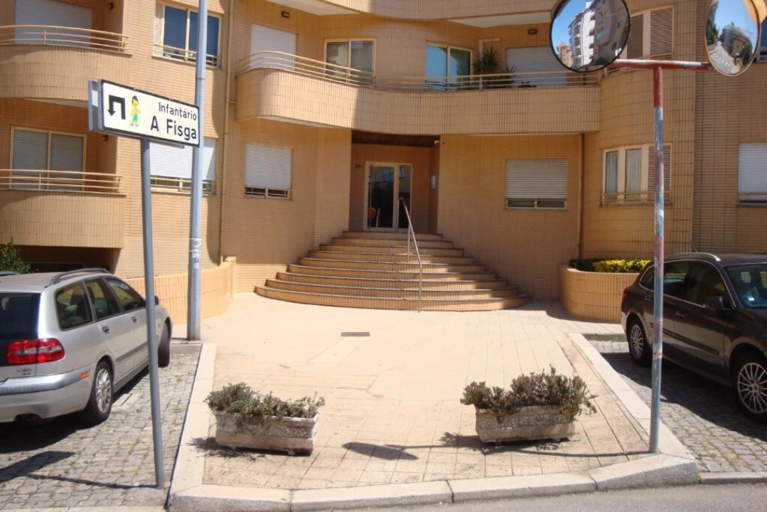 Apartamento T2 para Venda em Rio Tinto Foto 23