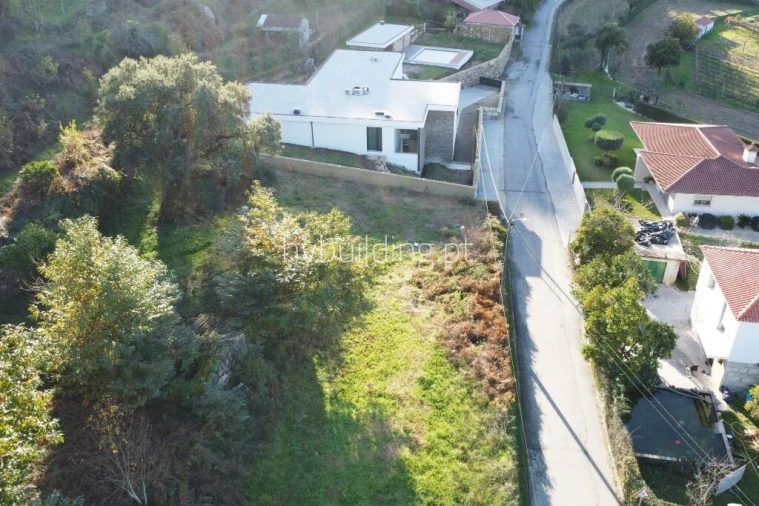 Terreno para Venda em Gamil e Midões Foto 1