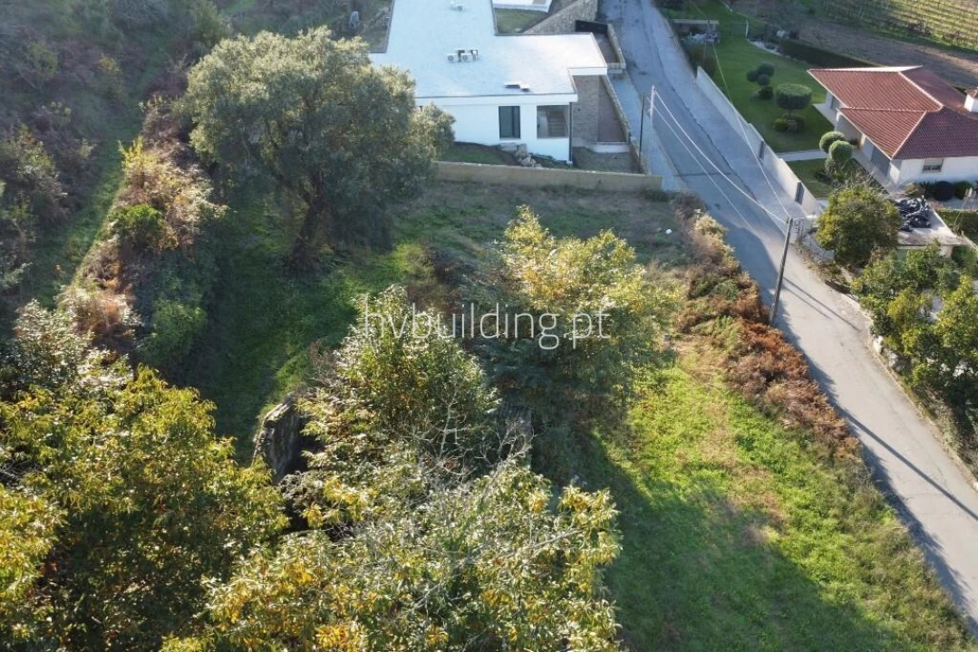 Terreno para Venda em Gamil e Midões Foto 8