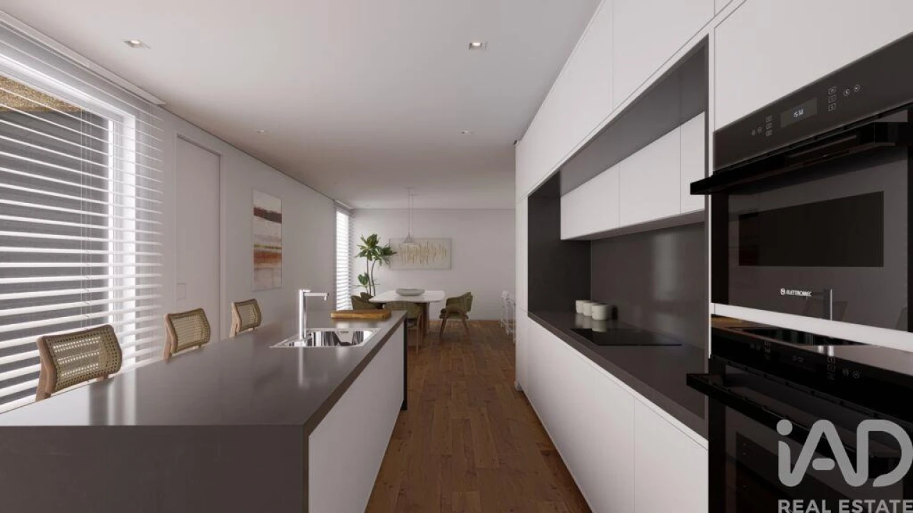 Moradia T3 para Venda em Milheiros de Poiares Foto 8