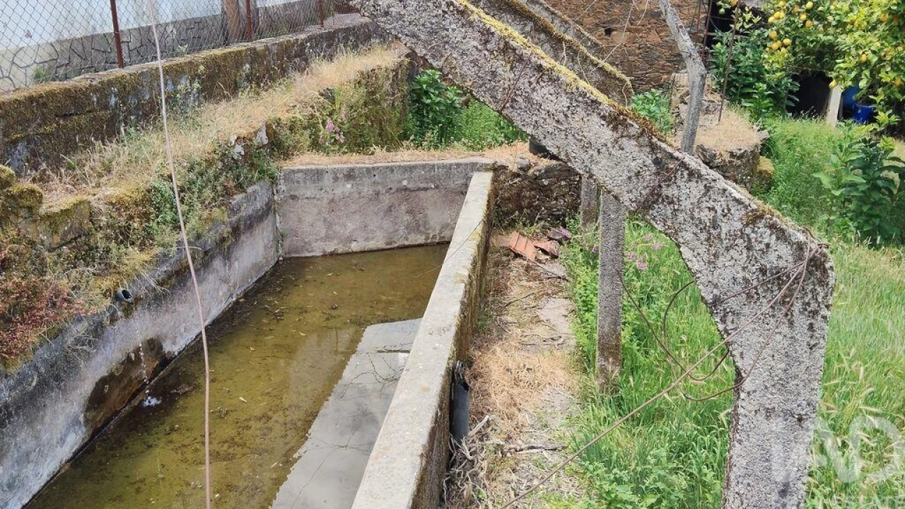 Moradia T4 para Venda em Alvares Foto 27