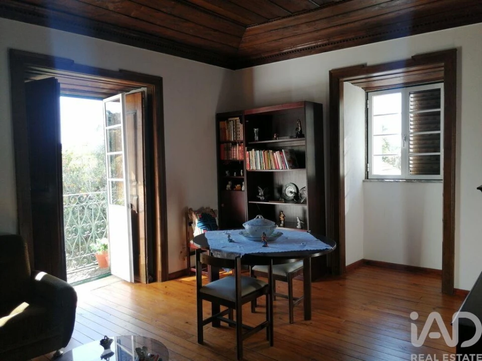 Moradia T4 para Venda em Alvares Foto 6