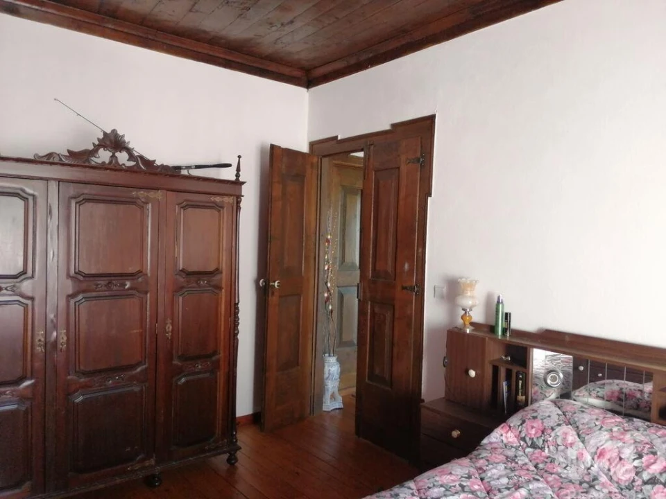 Moradia T4 para Venda em Alvares Foto 8