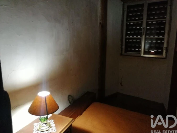 Moradia T4 para Venda em Alvares Foto 12