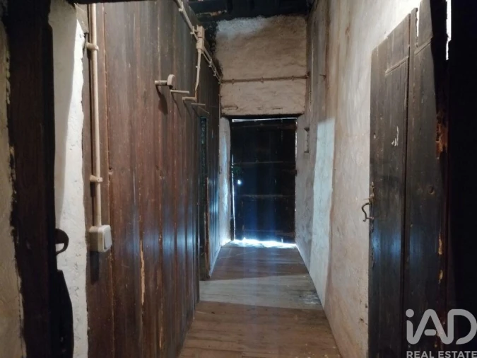 Moradia T4 para Venda em Alvares Foto 17