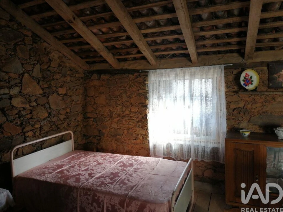 Moradia T4 para Venda em Alvares Foto 34