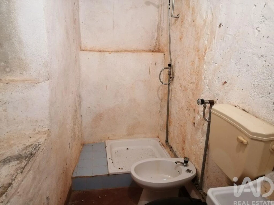 Moradia T4 para Venda em Alvares Foto 18