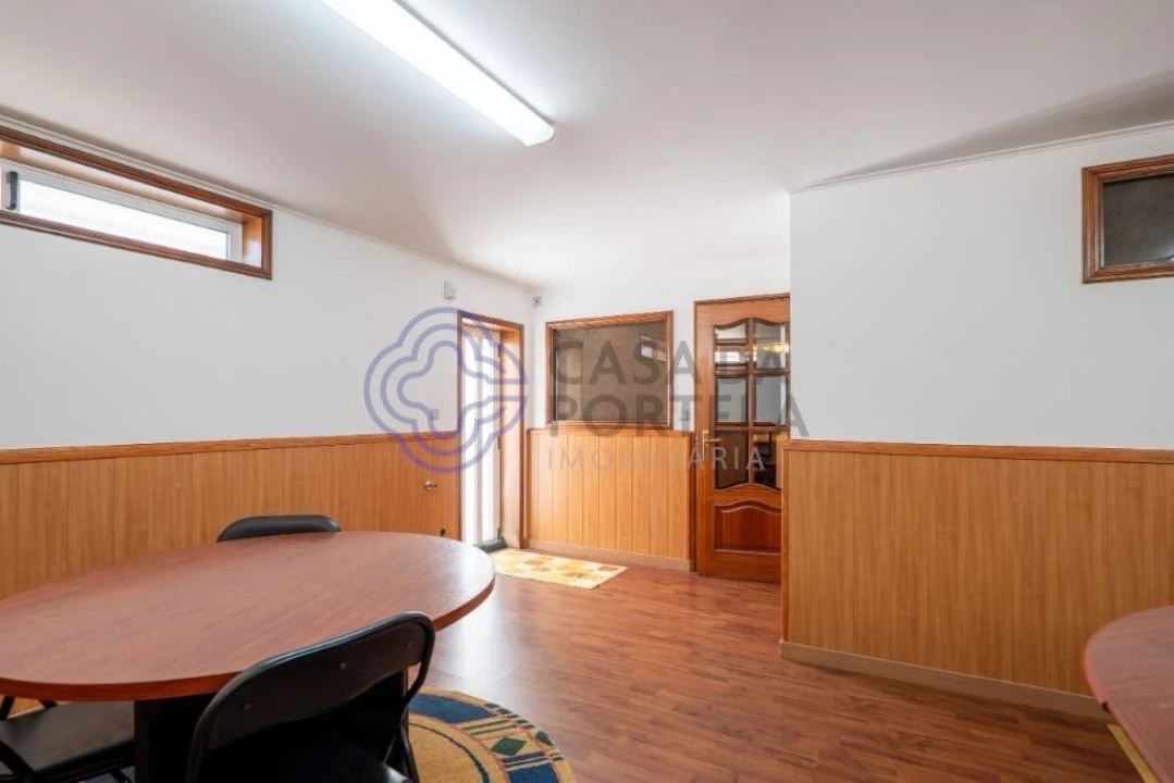 Moradia T5 para Venda em Mafamude e Vilar do Paraíso Foto 57