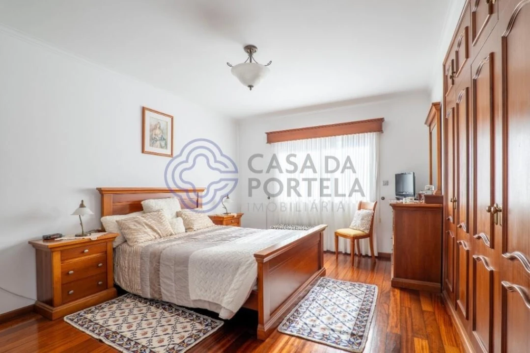 Moradia T5 para Venda em Mafamude e Vilar do Paraíso Foto 110