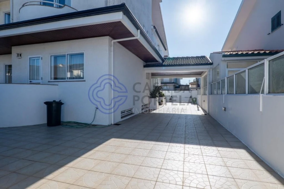 Moradia T5 para Venda em Mafamude e Vilar do Paraíso Foto 76