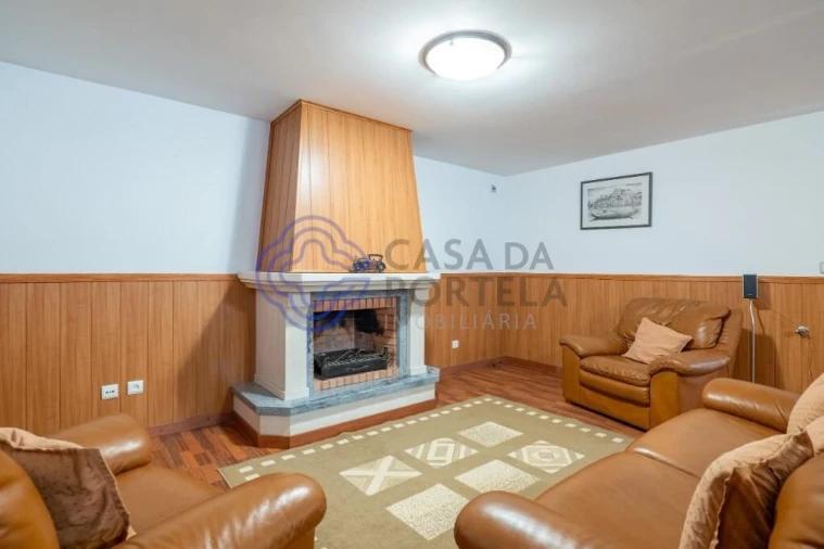 Moradia T5 para Venda em Mafamude e Vilar do Paraíso Foto 125