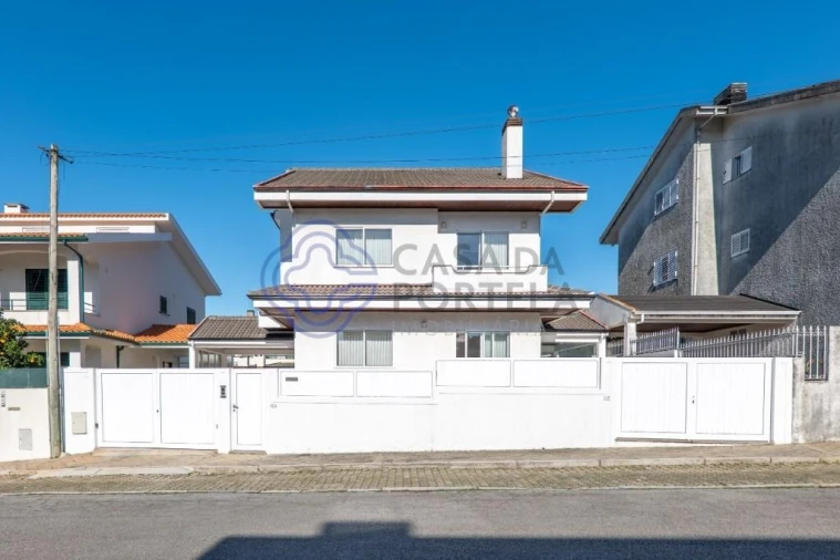 Moradia T5 para Venda em Mafamude e Vilar do Paraíso Foto 155