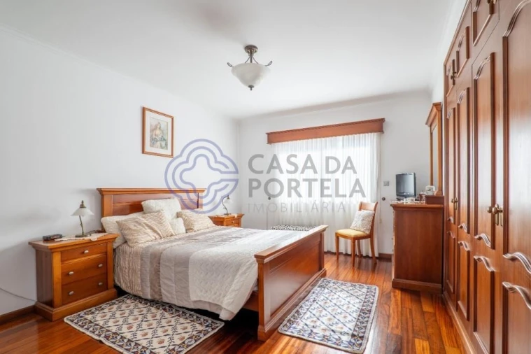 Moradia T5 para Venda em Mafamude e Vilar do Paraíso Foto 38