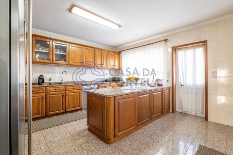 Moradia T5 para Venda em Mafamude e Vilar do Paraíso Foto 7