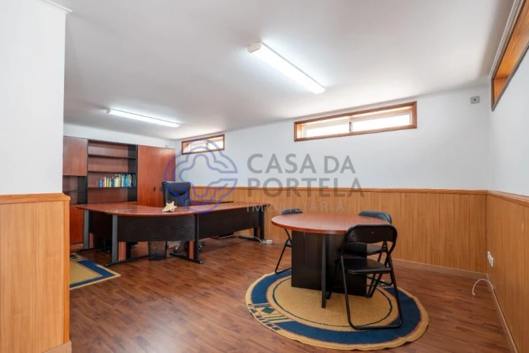 Moradia T5 para Venda em Mafamude e Vilar do Paraíso Foto 55