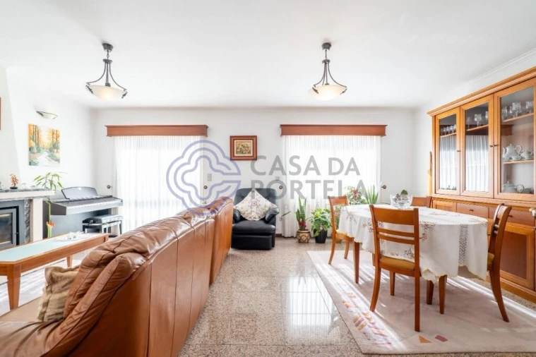 Moradia T5 para Venda em Mafamude e Vilar do Paraíso Foto 16