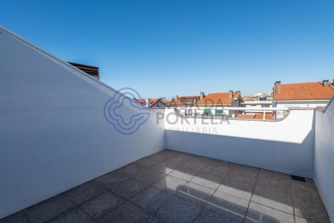 Moradia T5 para Venda em Mafamude e Vilar do Paraíso Foto 42