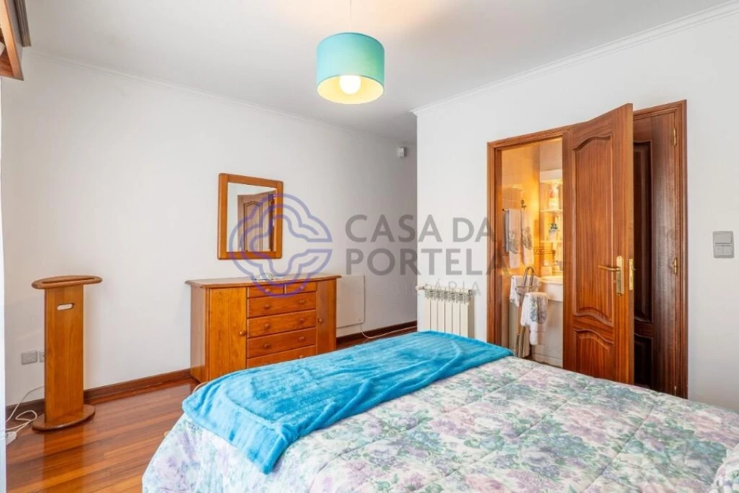 Moradia T5 para Venda em Mafamude e Vilar do Paraíso Foto 105