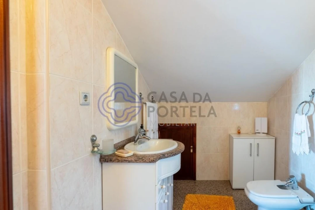 Moradia T5 para Venda em Mafamude e Vilar do Paraíso Foto 47