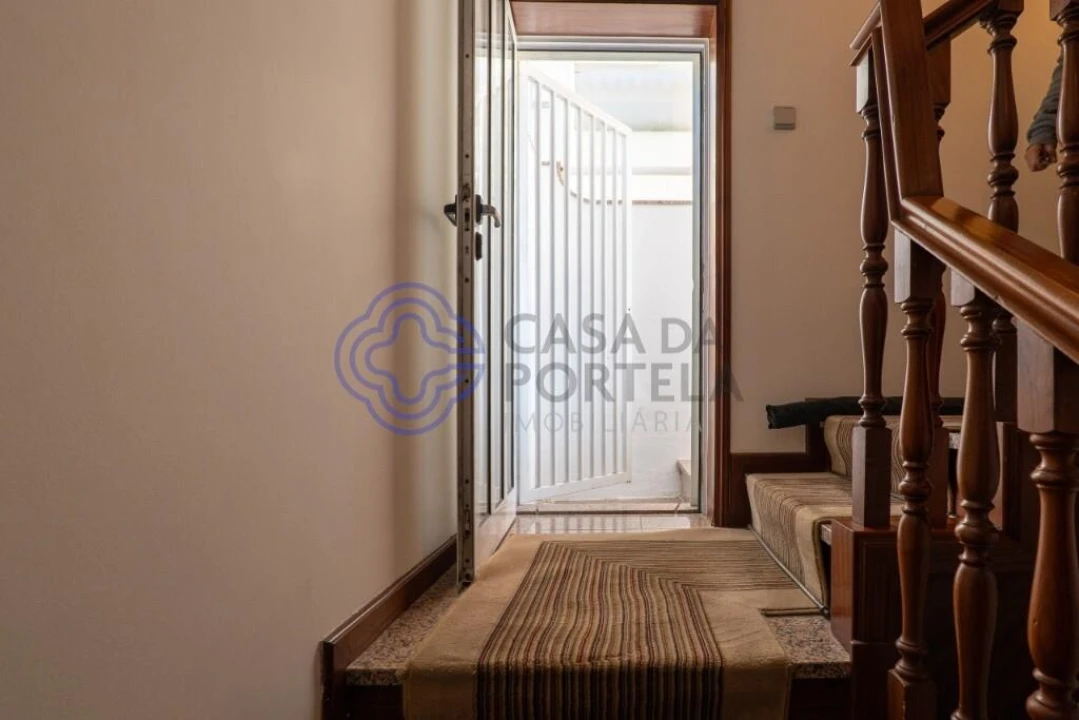 Moradia T5 para Venda em Mafamude e Vilar do Paraíso Foto 68