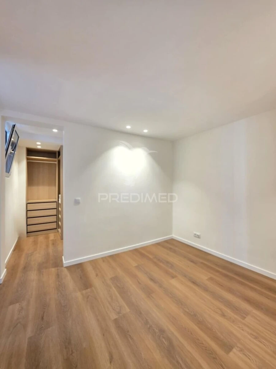 Moradia T3 para Venda em Santo Antonio Foto 14