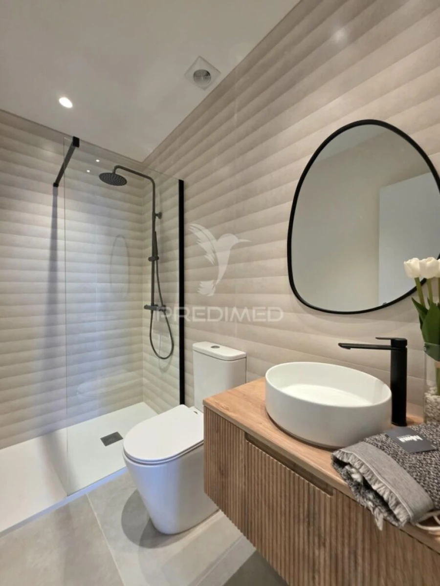 Moradia T3 para Venda em Santo Antonio Foto 16