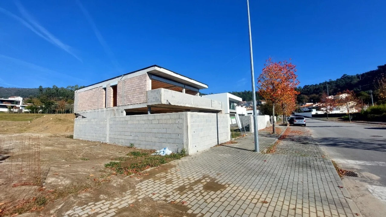 Moradia T3 para Venda em Amares e Figueiredo Foto 3