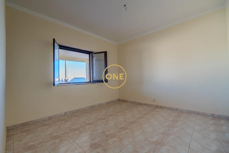 Moradia T2 para Venda em Carnota Foto 11